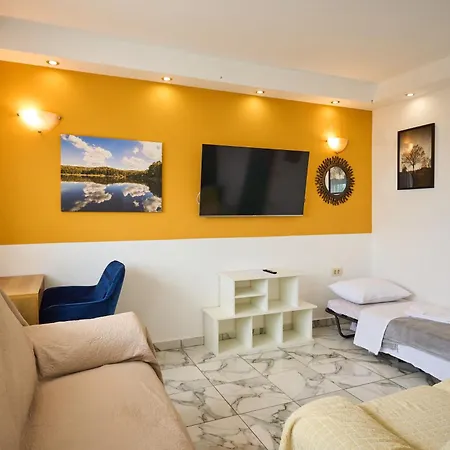 M&m Apartment *