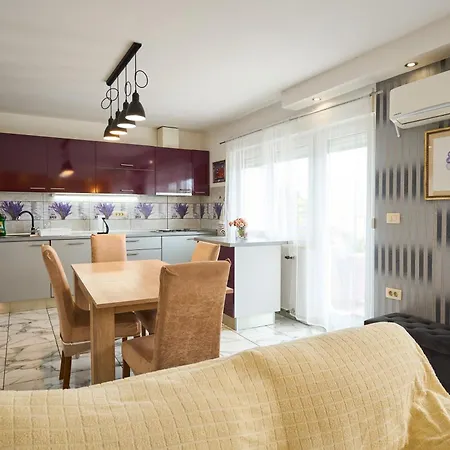 M&m Apartment